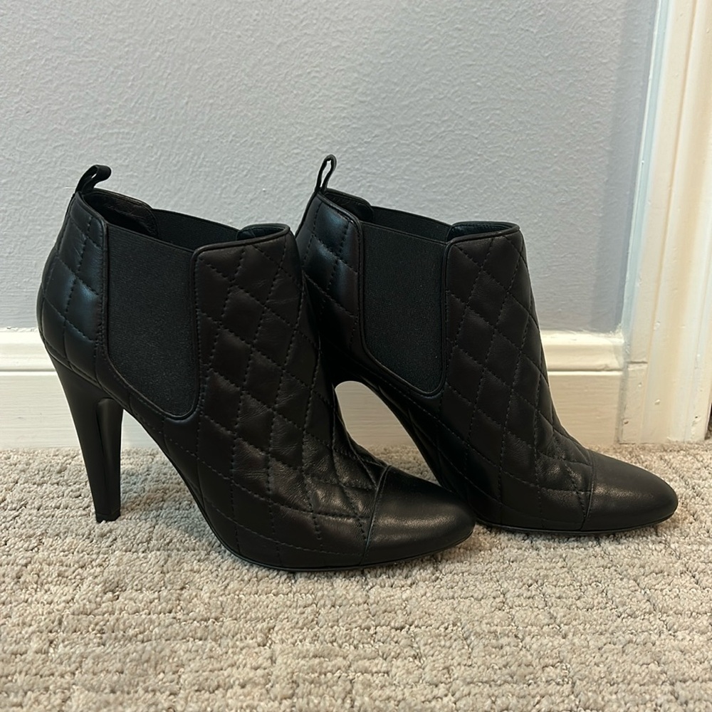 CHANEL 2013 Interlocking CC Pumps in black